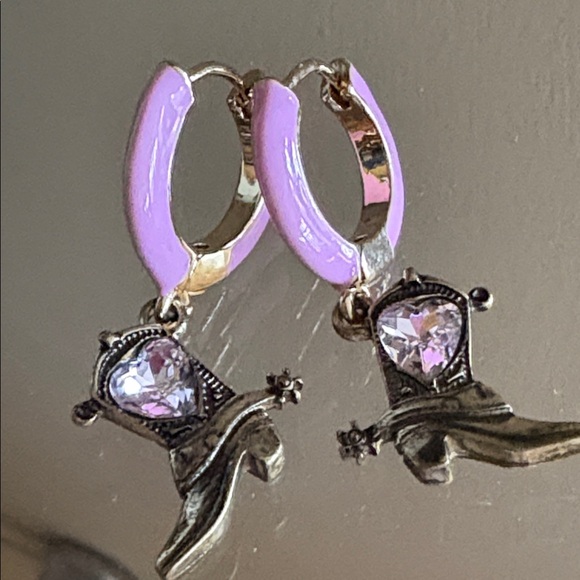 BETSEY JOHNSON PINK COWBOY BOOT EARRINGS/NEW - Picture 3 of 5